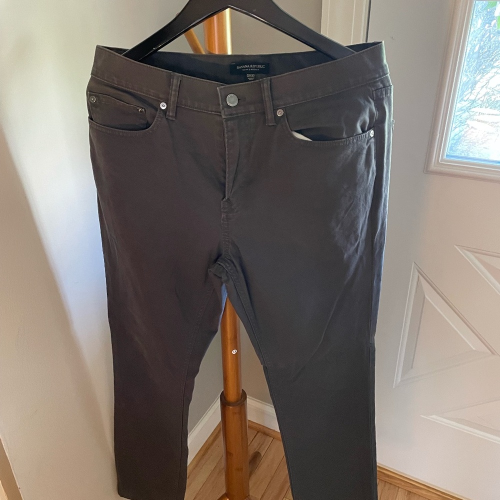 Banana Republic Slim 5-Pocket Traveler Chino 32x30